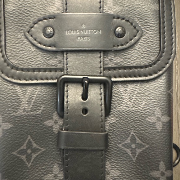 Louis Vuitton Gray Men's Bag - Picture 9 of 9